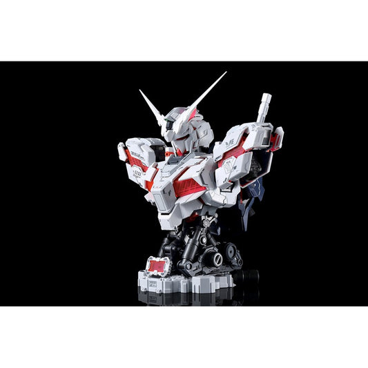 1/35 RX-0 Unicorn Gundam Bust Model Kit with Light-Up