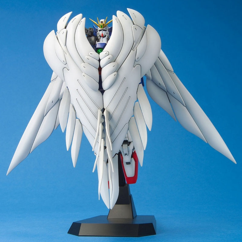 MG 1/100 Wing Gundam Zero