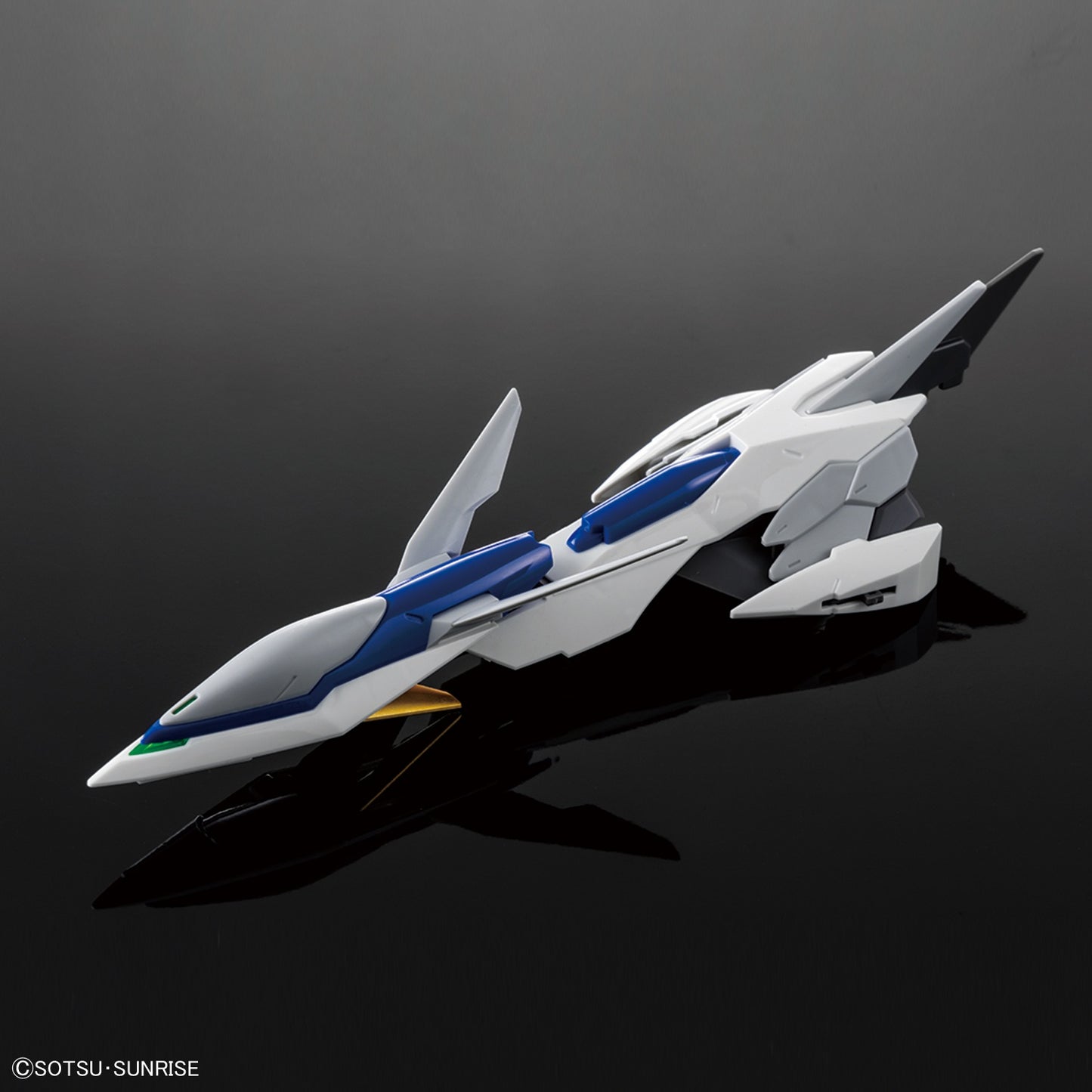 HIGH RESOLUTION MODEL 1/100 WIng Gundam Zero Custom EW Ver.