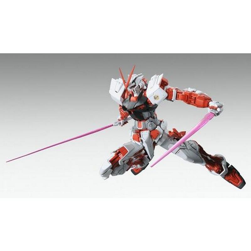 Cadre rouge MG 1/100 MBF-P02 Gundam Astray