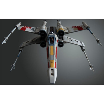 1/72 X-Wing Starfighter & 1/12 R2-D2