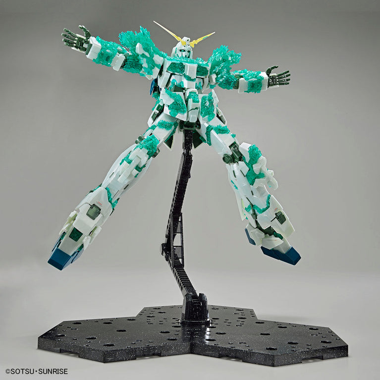 MG 1/100 Gundam Base Limited Unicorn Gundam (Crystal of Light)