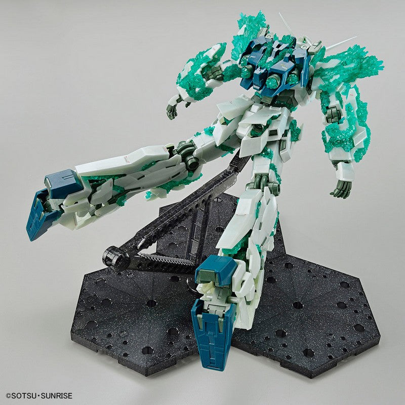 MG 1/100 The Gundam Base Limited RX-0 Unicorn Gundam (Luminous Crystal Body)