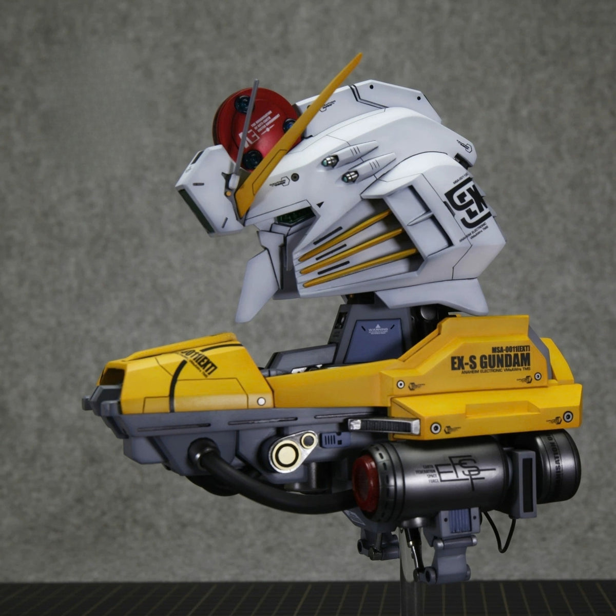 1/35 MSA-0011 S Gundam Statue [Bust]