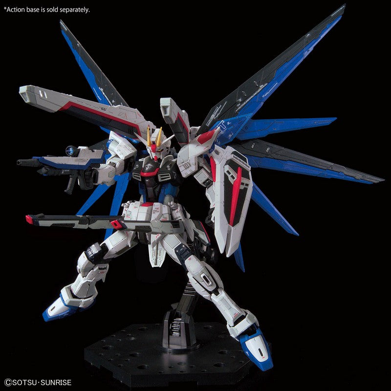 RG 1/144 Gundam Base Limited ZGMF-X10A Freedom Gundam Ver.Gcp