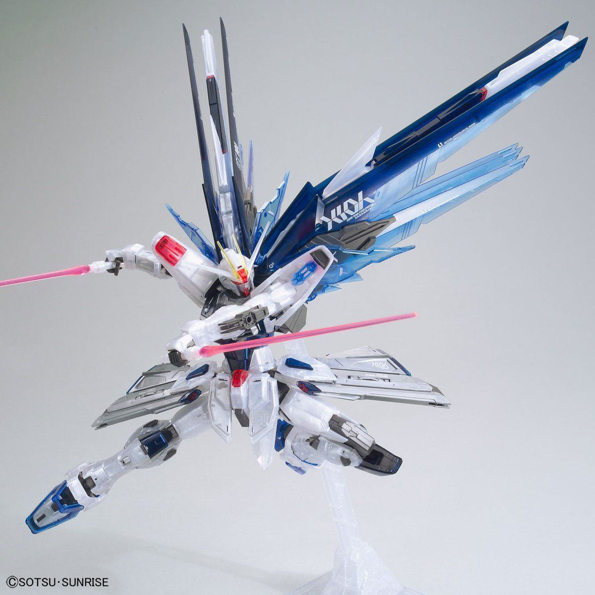 MG 1/100 The Gundam Base Limited Freedom Gundam Ver.2.0 Clear Color