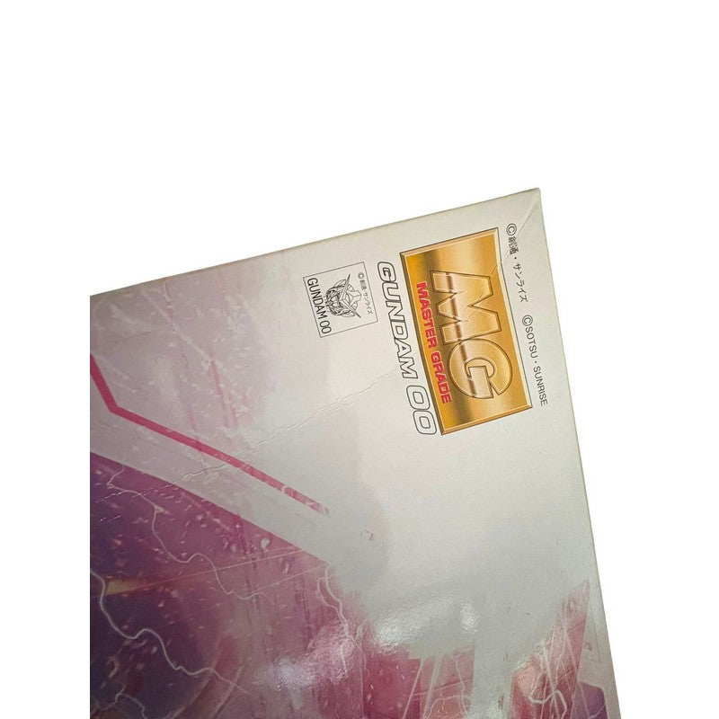 〖Creased and Dented〗MG 1/100 Gundam Base Limited Gundam Virtue [Clear Color]