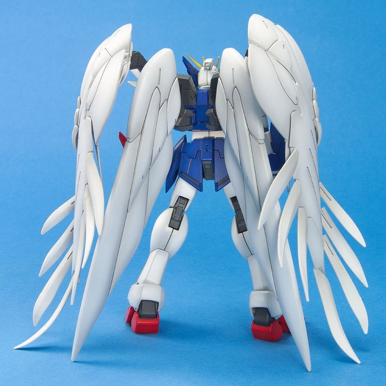 MG 1/100 Wing Gundam Zero