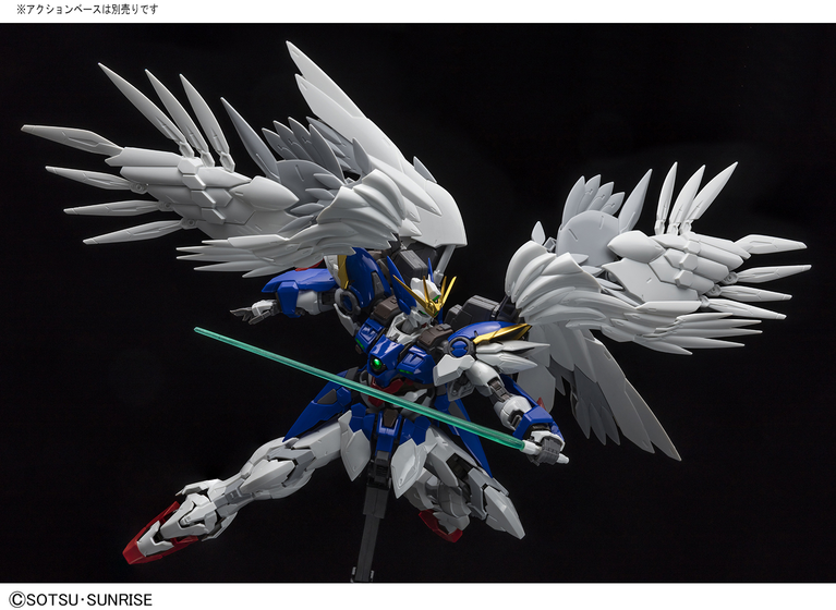 HIGH RESOLUTION MODEL 1/100 WIng Gundam Zero Custom EW Ver.