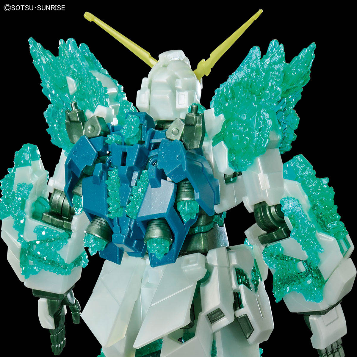 HG 1/144 The Gundam Base Limited Unicorn Gundam (Luminous Crystal Body)