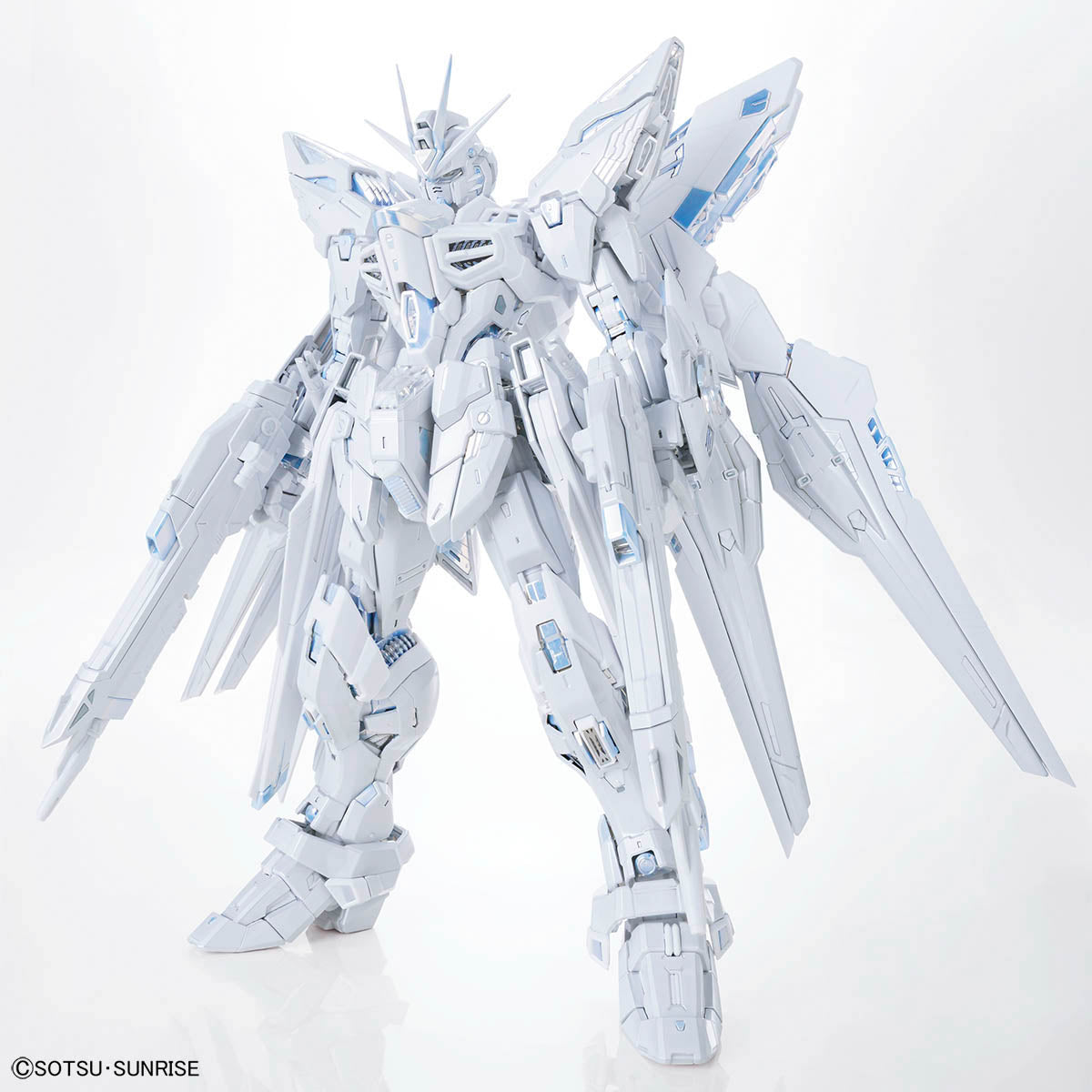 Mgex 1/100 Strike Freedom Gundam [TWILIGHT Coating]