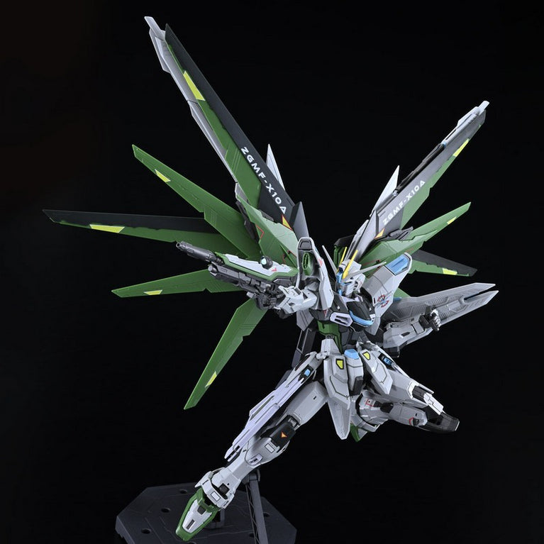 MG 1/100 Freedom Gundam Ver. 2.0 [Real Type Color]
