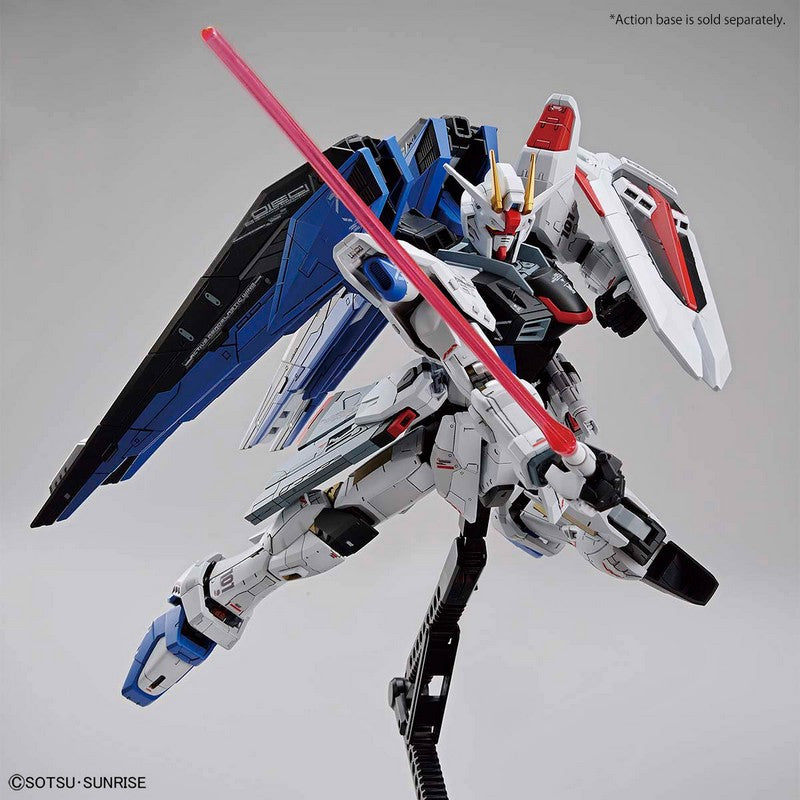 Full Mechanics 1/100 The Gundam Base Limited ZGMF-X10A Freedom Gundam Ver.Gcp