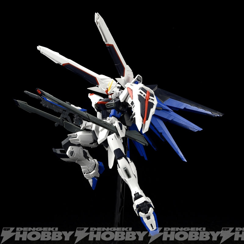 MG 1/100 ZGMF-X10A Freedom Gundam Ver2.0 | Advanced Master Grade MG 1/100 ZGMF-X10A Freedom Gundam Ver2.0 | Advanced Master Grade