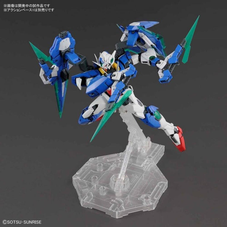 MG 1/100 Gundam 00 QAN[T] Full Saber