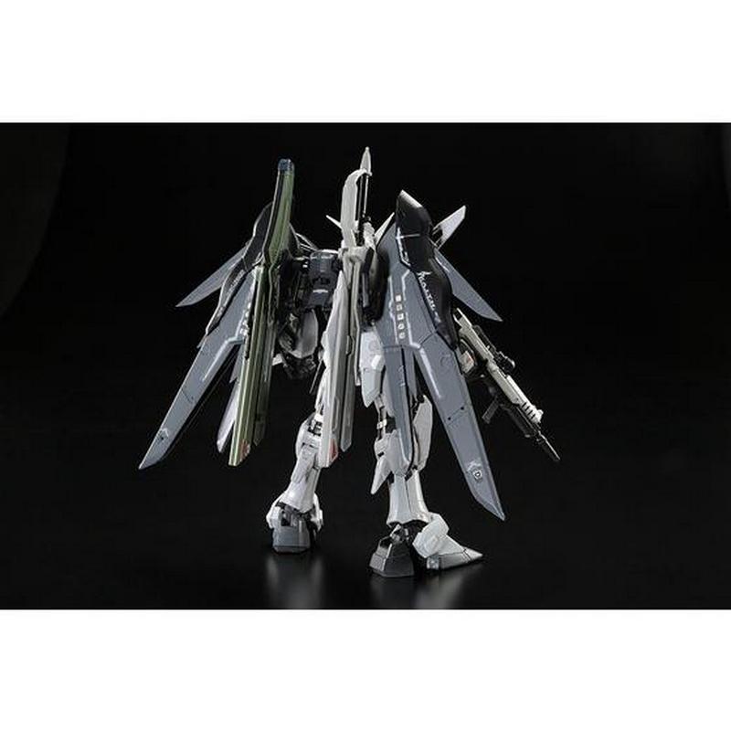 RG 1/144 ZGMF-X42S Destiny Gundam Deactive Mode